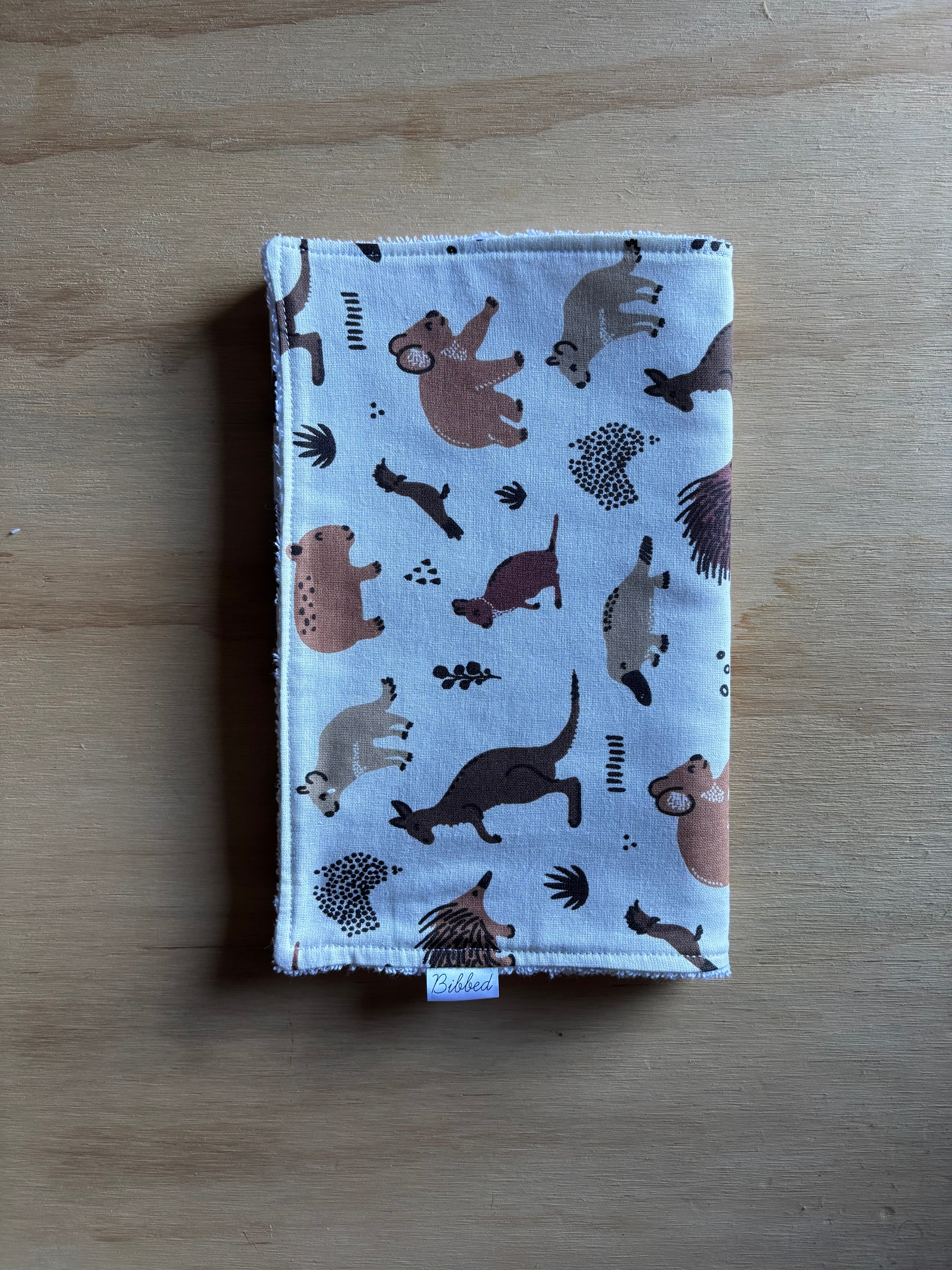 Australian Animals Cream Burp Cloth